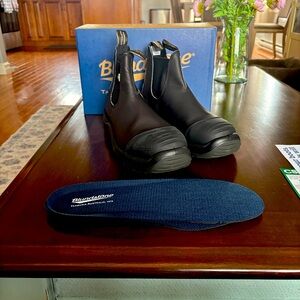 Blundstone Dark Leather Chelsea Boots